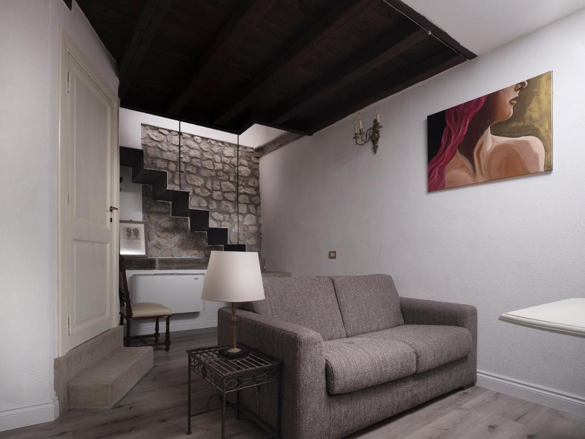 Agriturismo Castello Santa Margherita Cori Экстерьер фото